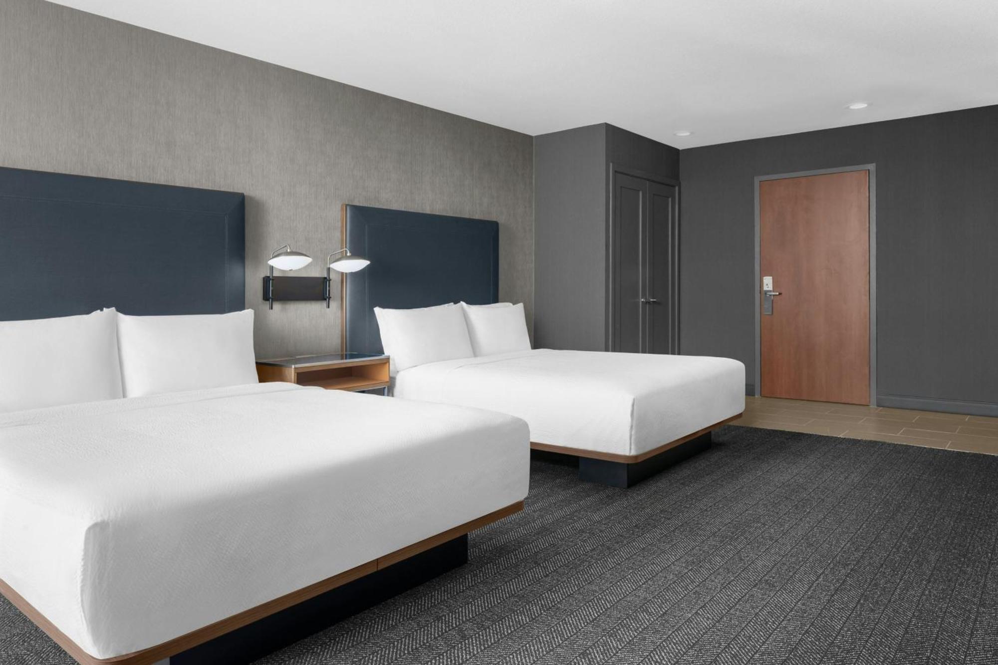 โฟร์ พอยต์ บาย เชอราตัน ซาน โจเซ แอร์พอร์ต Hotel ซานโฮเซ ภายนอก รูปภาพ