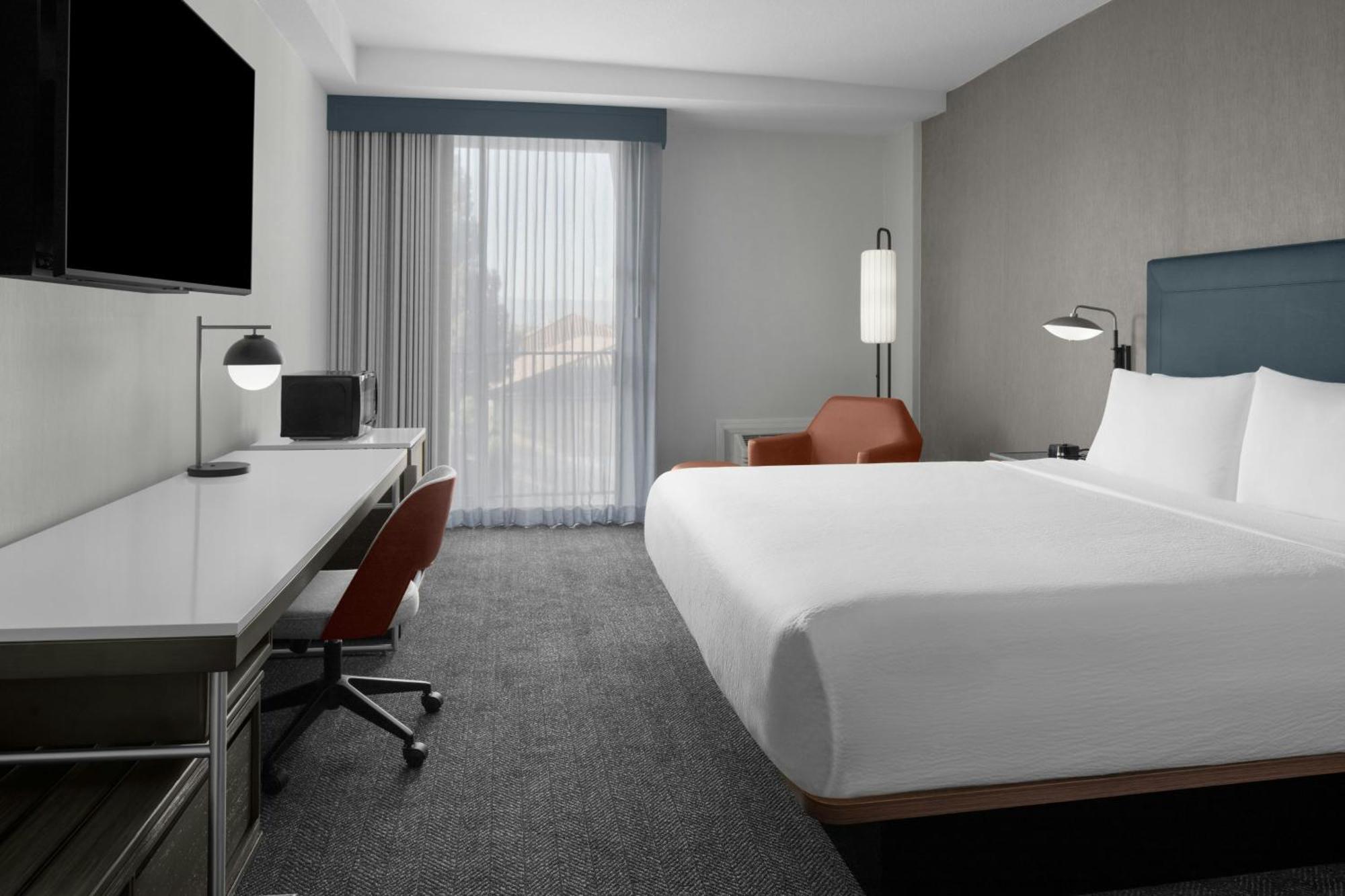 โฟร์ พอยต์ บาย เชอราตัน ซาน โจเซ แอร์พอร์ต Hotel ซานโฮเซ ภายนอก รูปภาพ